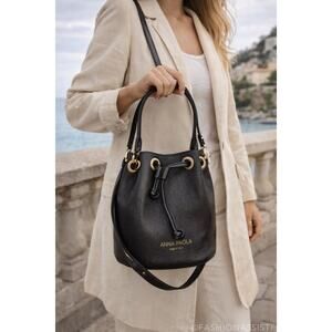 Anna Paola Italy Black Pebbled Leather Bucket Drawstring Gold Hardware Crossbody
